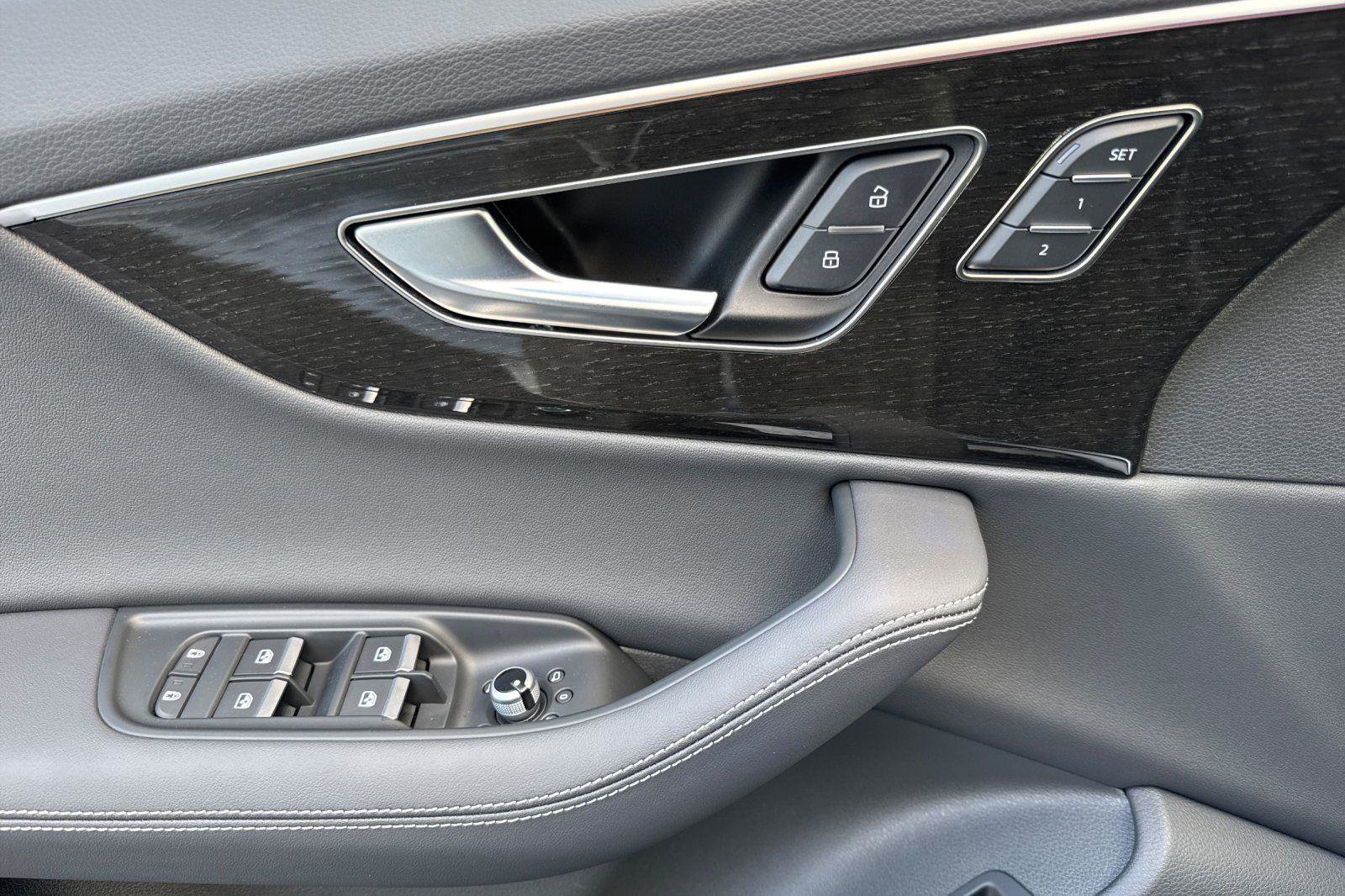 Certified 2025 Audi Q7 3.0T Prestige w/ Prestige Package image 11