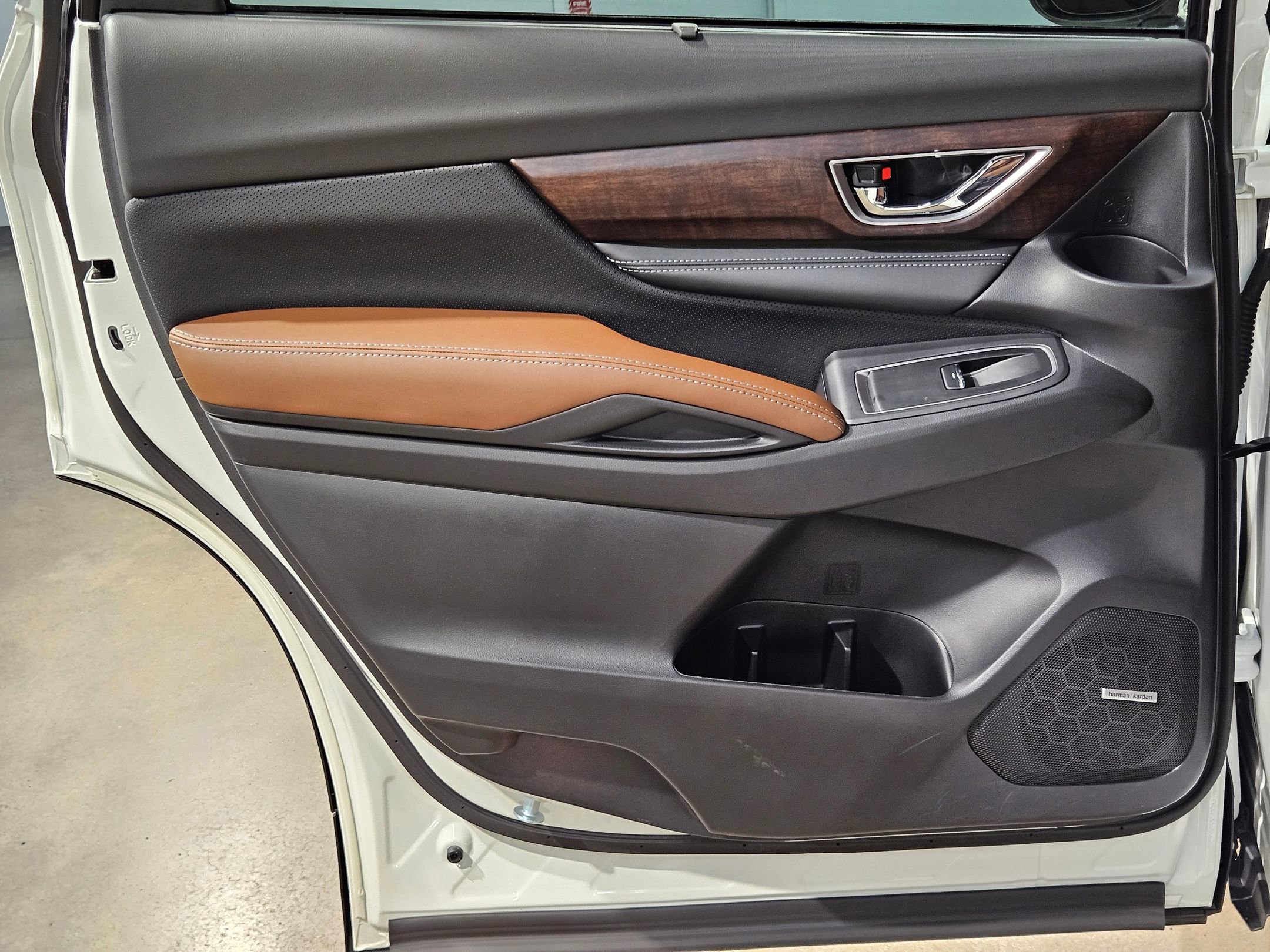 Used 2024 Subaru Ascent Touring image 36