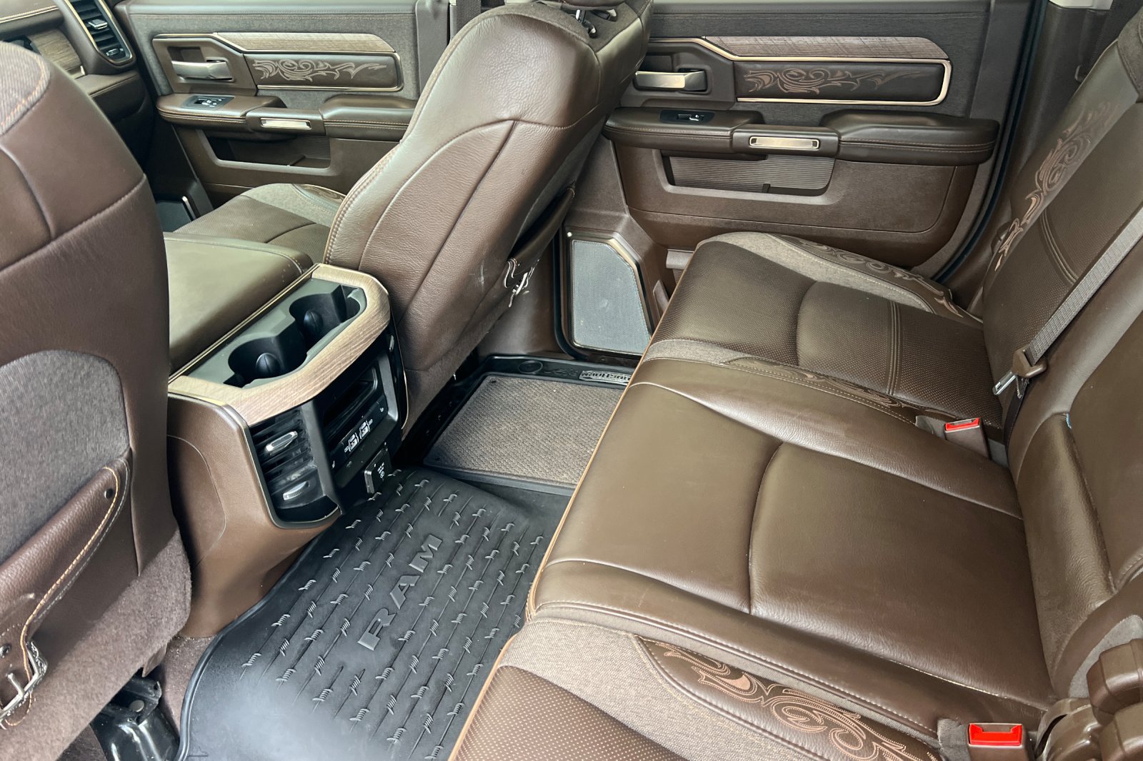 Used 2025 RAM 2500 Limited AWD/4WD image 17