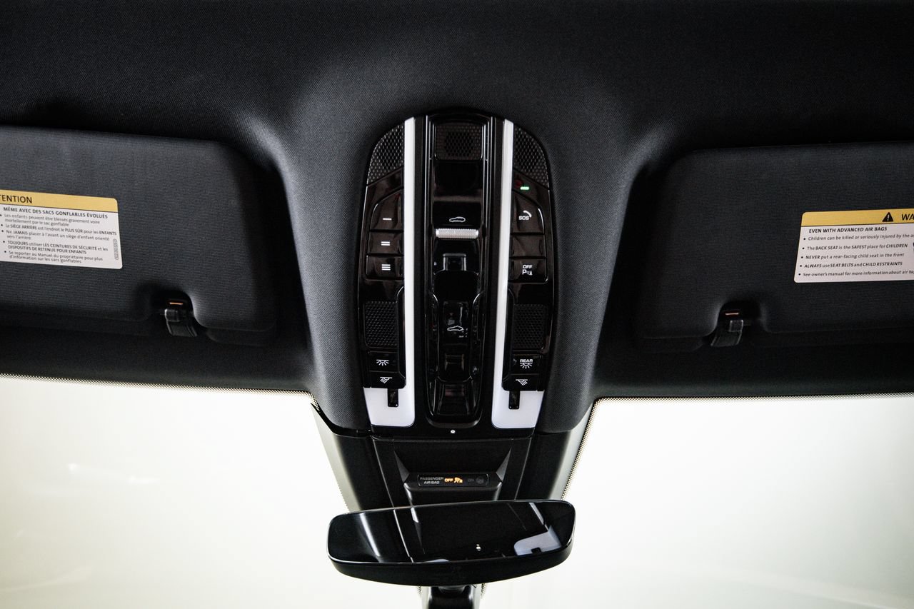 Certified 2023 Porsche Cayenne Platinum Edition AWD/4WD image 20