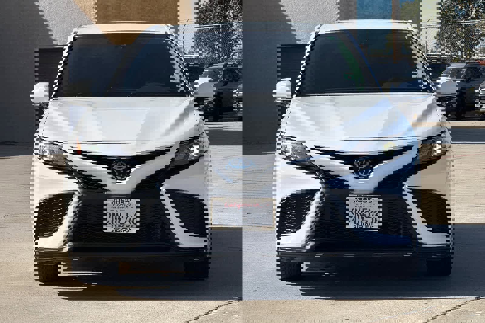 Used 2023 Toyota Camry SE image 8