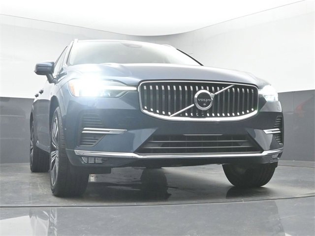 Used 2023 Volvo XC60 B5 Plus image 40
