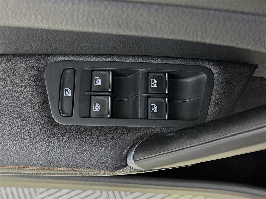 Used 2016 Volkswagen GTI SE w/ Lighting Package (SEL) image 20