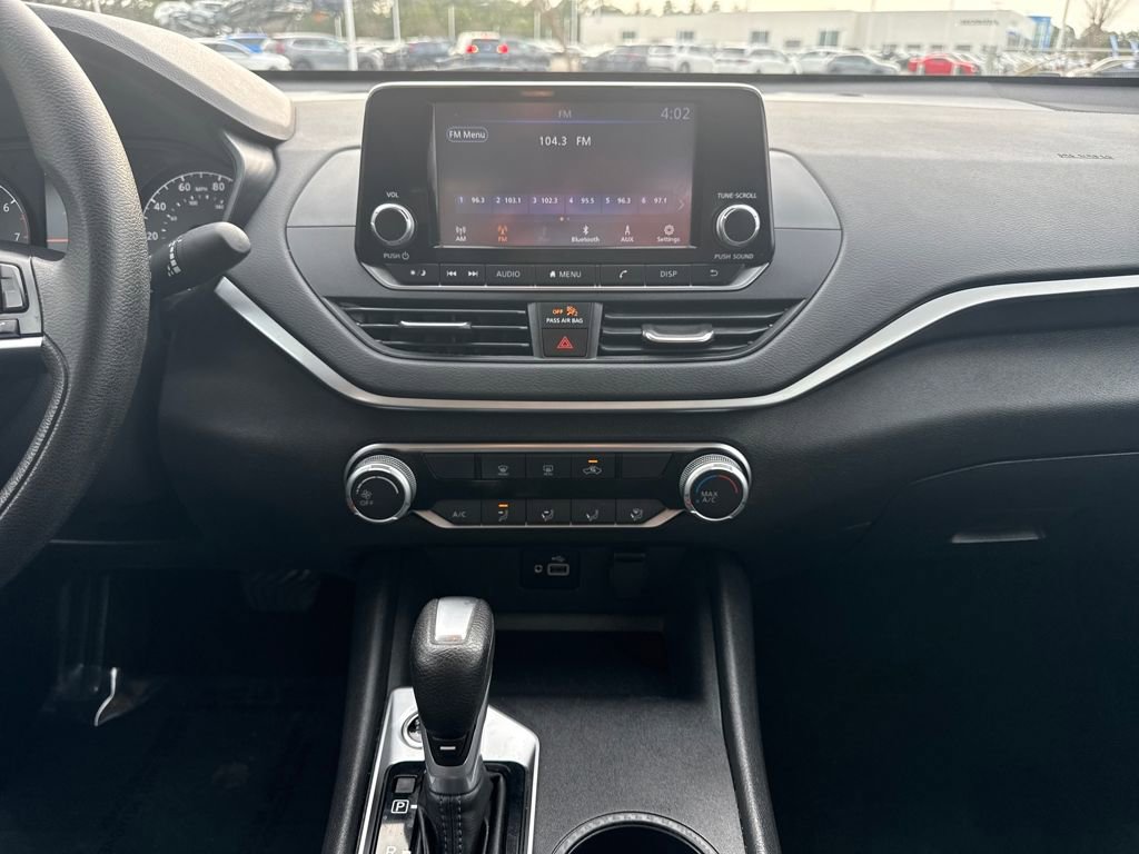 Used 2022 Nissan Altima 2.5 S image 17