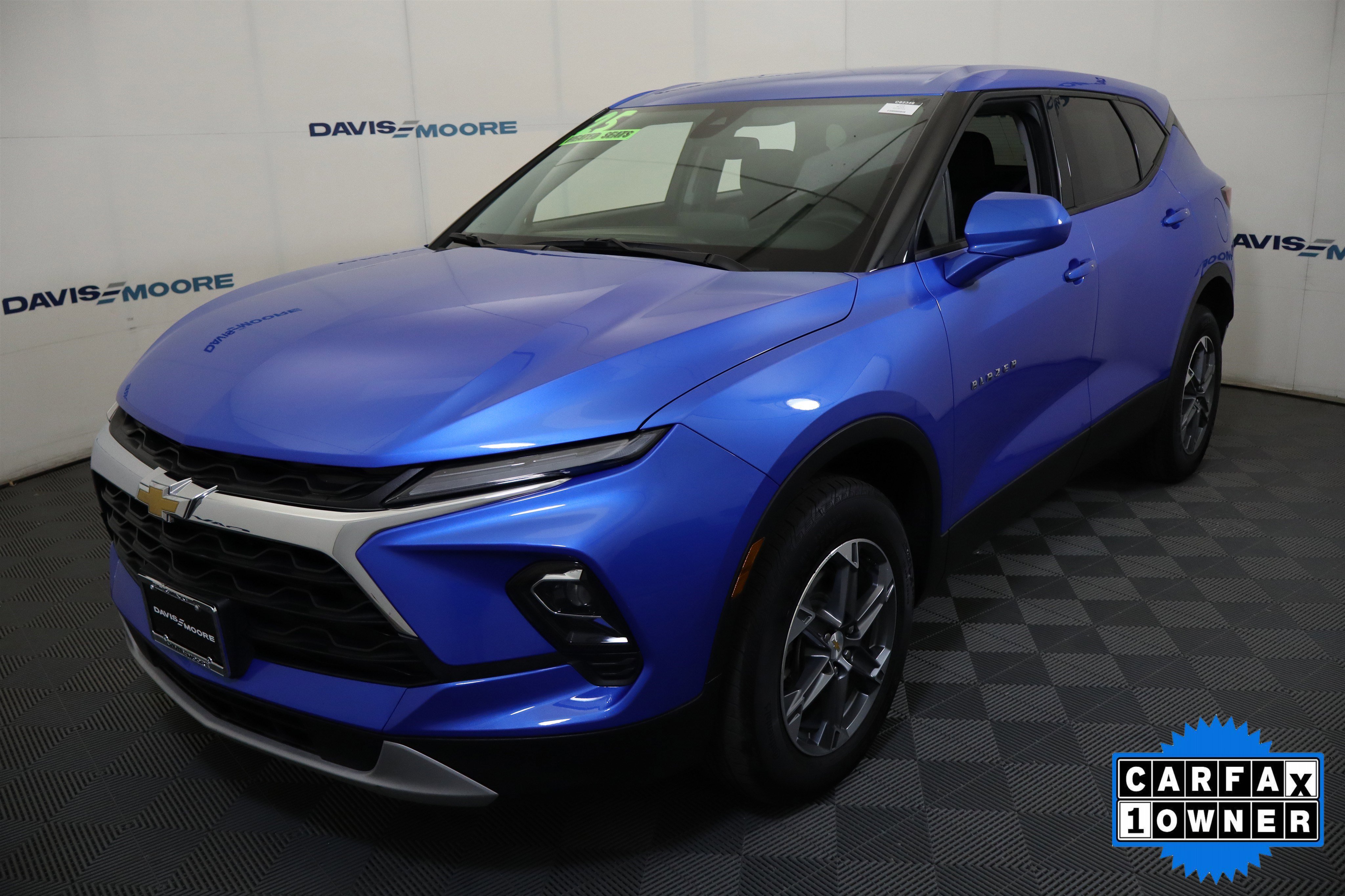Used 2025 Chevrolet Blazer LT FWD image 12