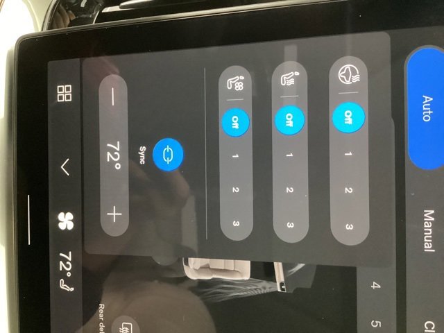 New 2026 Volvo XC90 B6 Ultra image 25