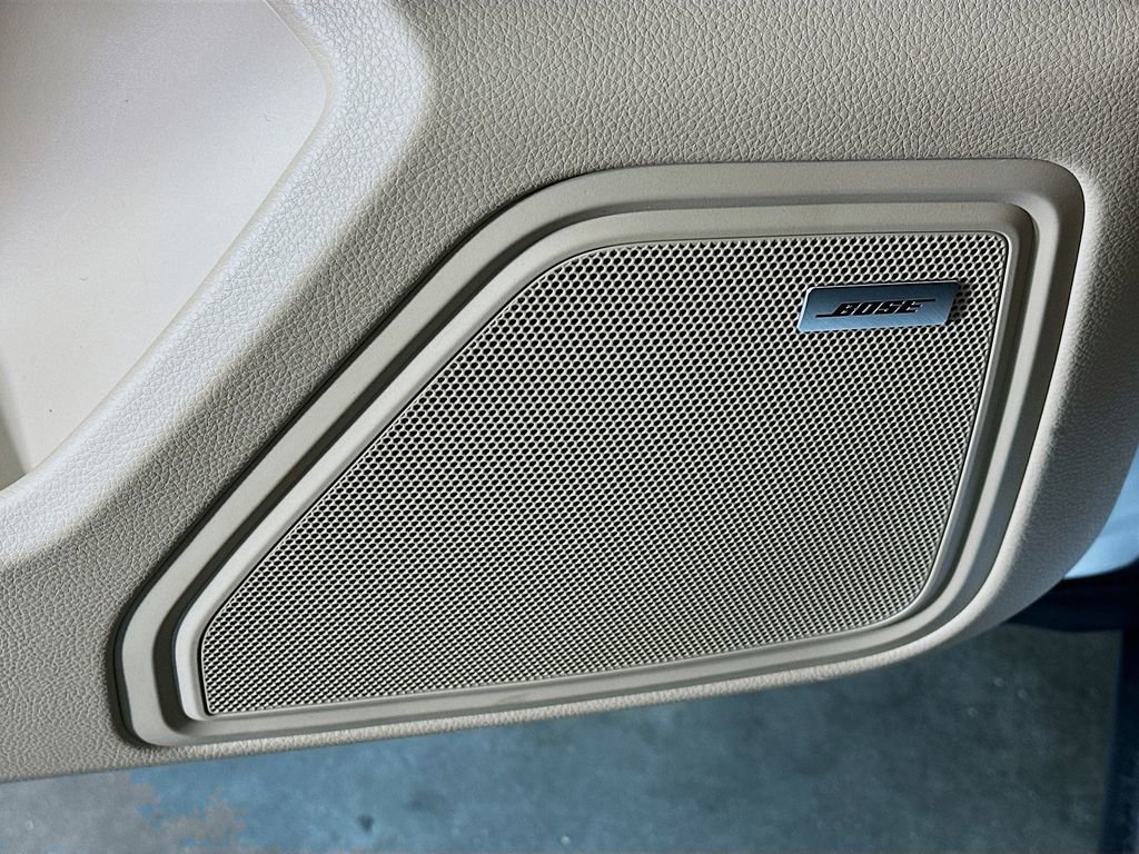 Used 2025 Porsche Macan image 21