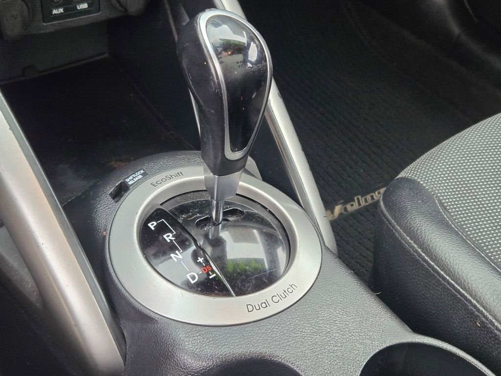 Used 2016 Hyundai Veloster Base w/ Option Group 03 image 33