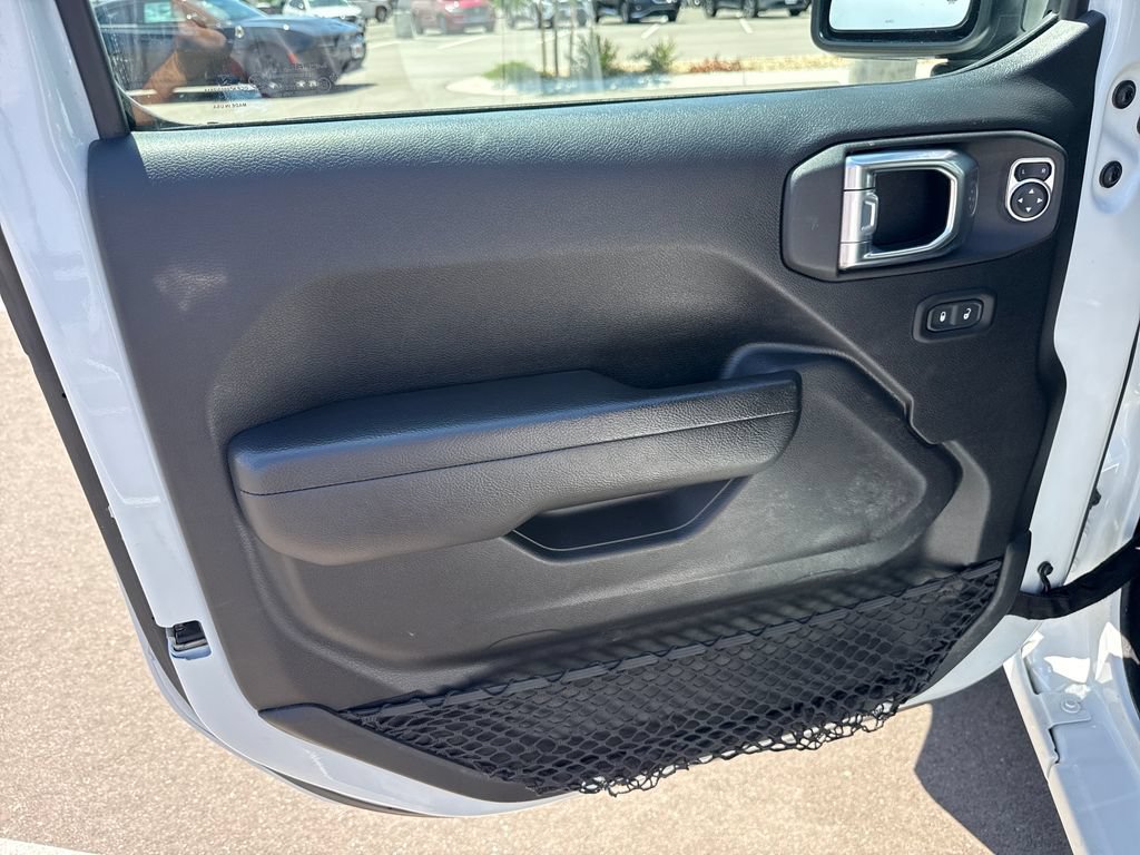 Used 2023 Jeep Wrangler Unlimited Sport AWD/4WD image 13