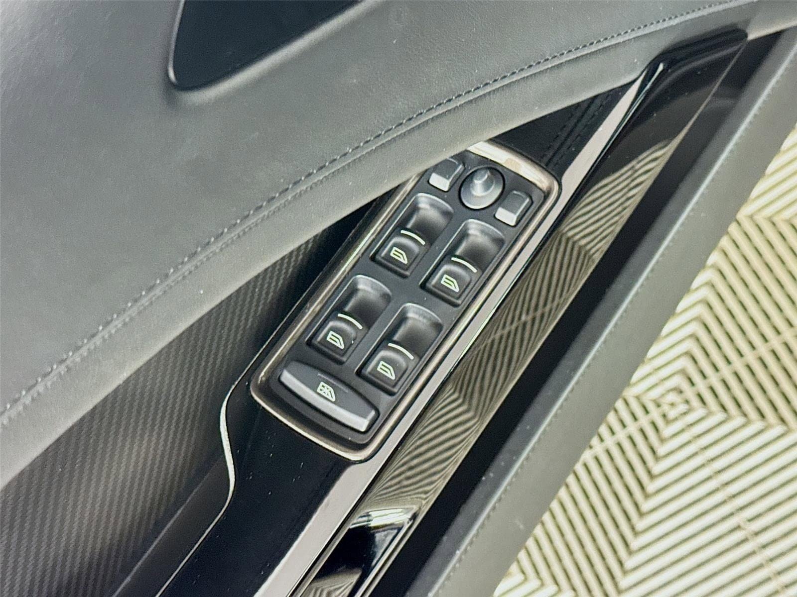 Used 2019 Aston Martin Rapide AMR RWD image 19