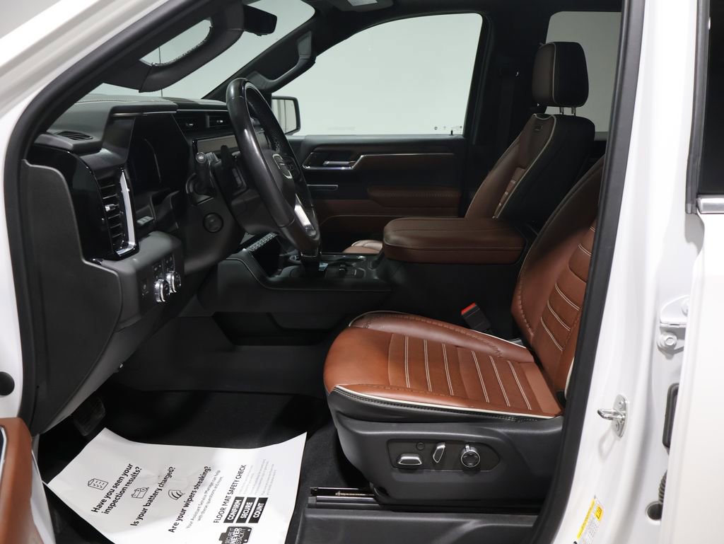 Used 2023 GMC Sierra 1500 Denali Ultimate image 9