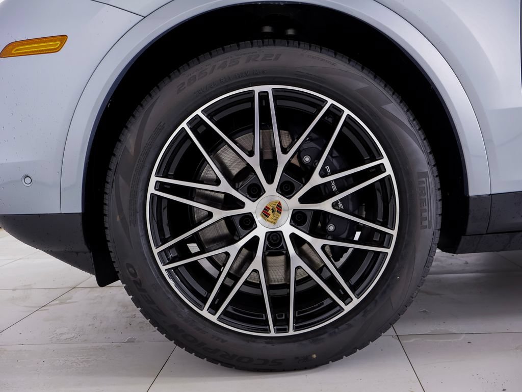 New 2026 Porsche Cayenne AWD/4WD image 22