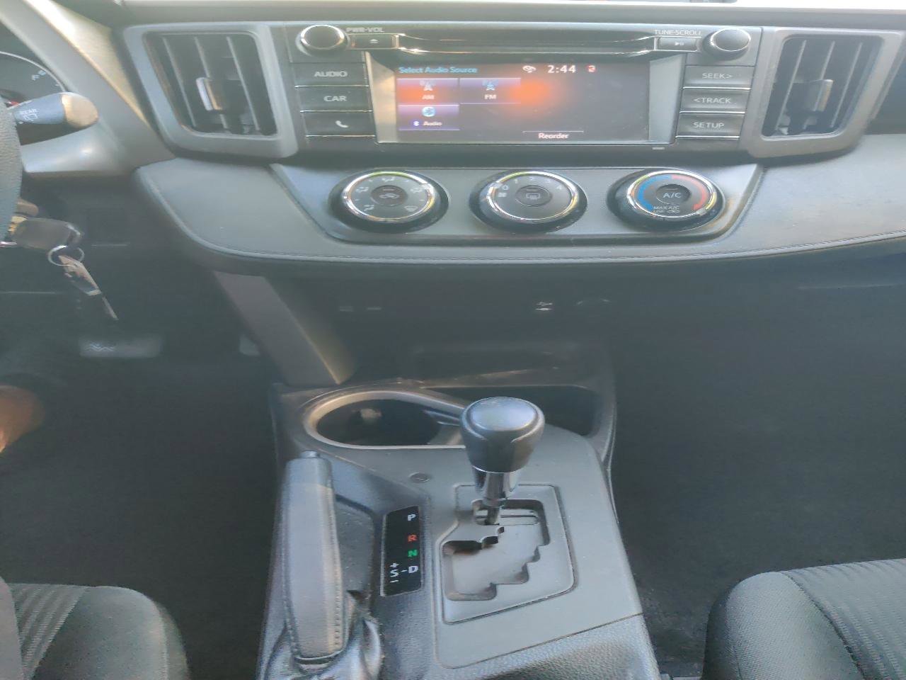 Used 2016 Toyota RAV4 LE AWD/4WD image 11
