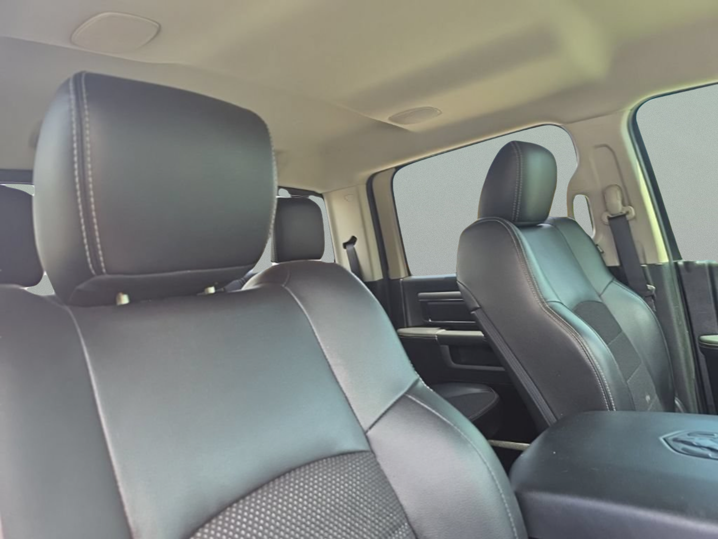 Used 2016 RAM 1500 Sport w/ Black Ram 1500 Sport Group AWD/4WD image 27