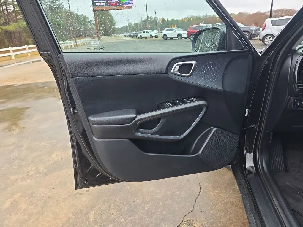 Used 2022 Kia Soul S image 40