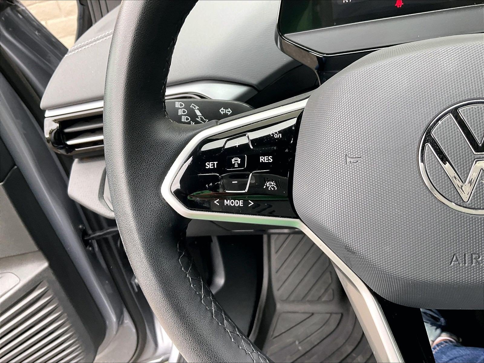 Certified 2023 Volkswagen ID.4 2WD image 17