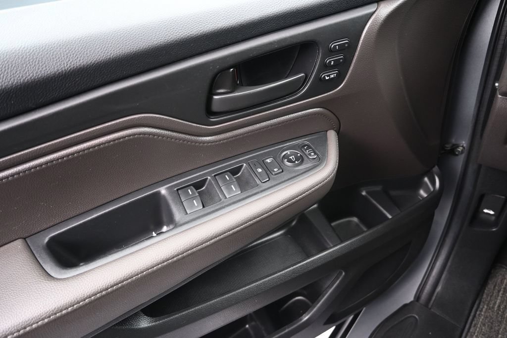 Certified 2024 Honda Odyssey EX-L image 18