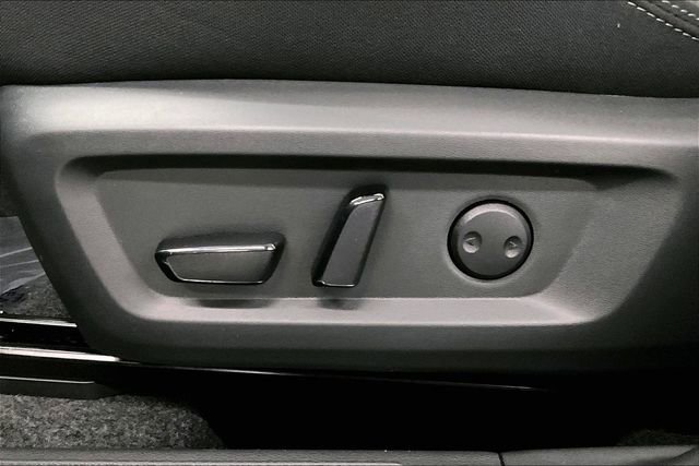 New 2026 Nissan Rogue SV image 31