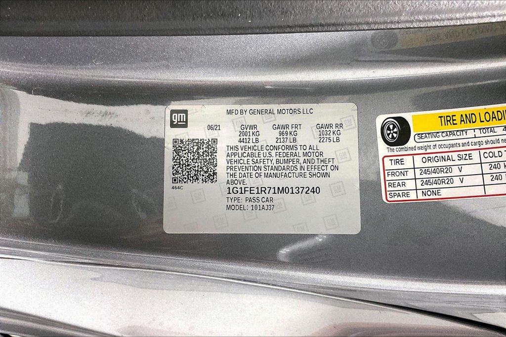 Used 2021 Chevrolet Camaro LT RWD image 43
