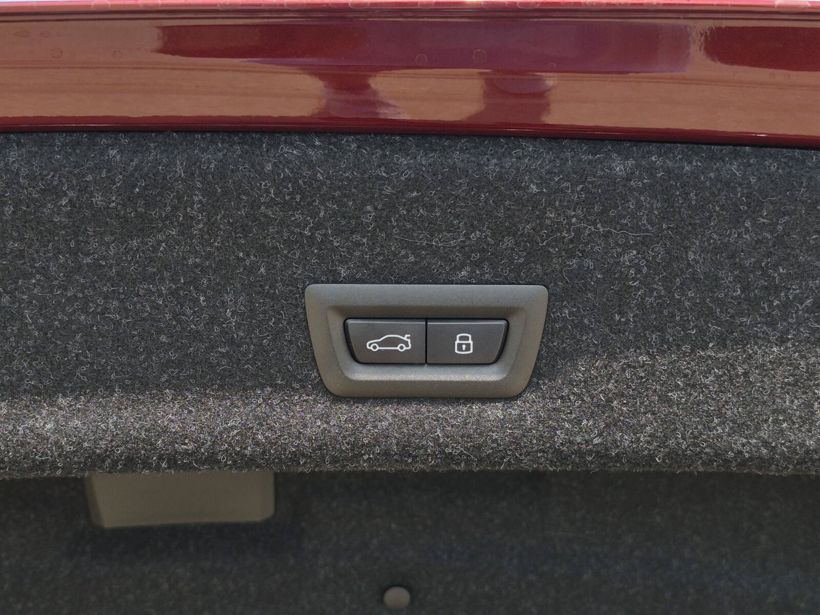 Used 2026 BMW M3 Competition AWD/4WD image 9