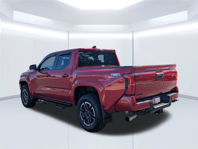 Certified 2025 Toyota Tacoma TRD Sport AWD/4WD image 5