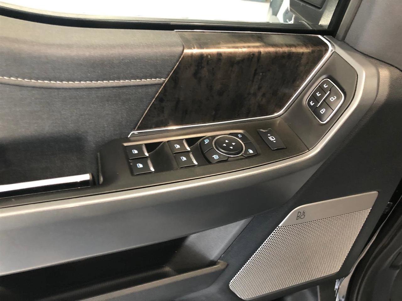 Used 2024 Ford F250 Lariat w/ Lariat Ultimate Package image 7