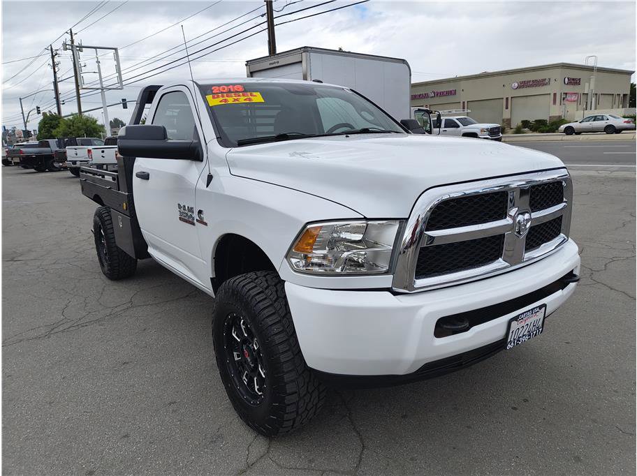 Used 2016 RAM 3500 Tradesman w/ Chrome Appearance Group AWD/4WD image 3