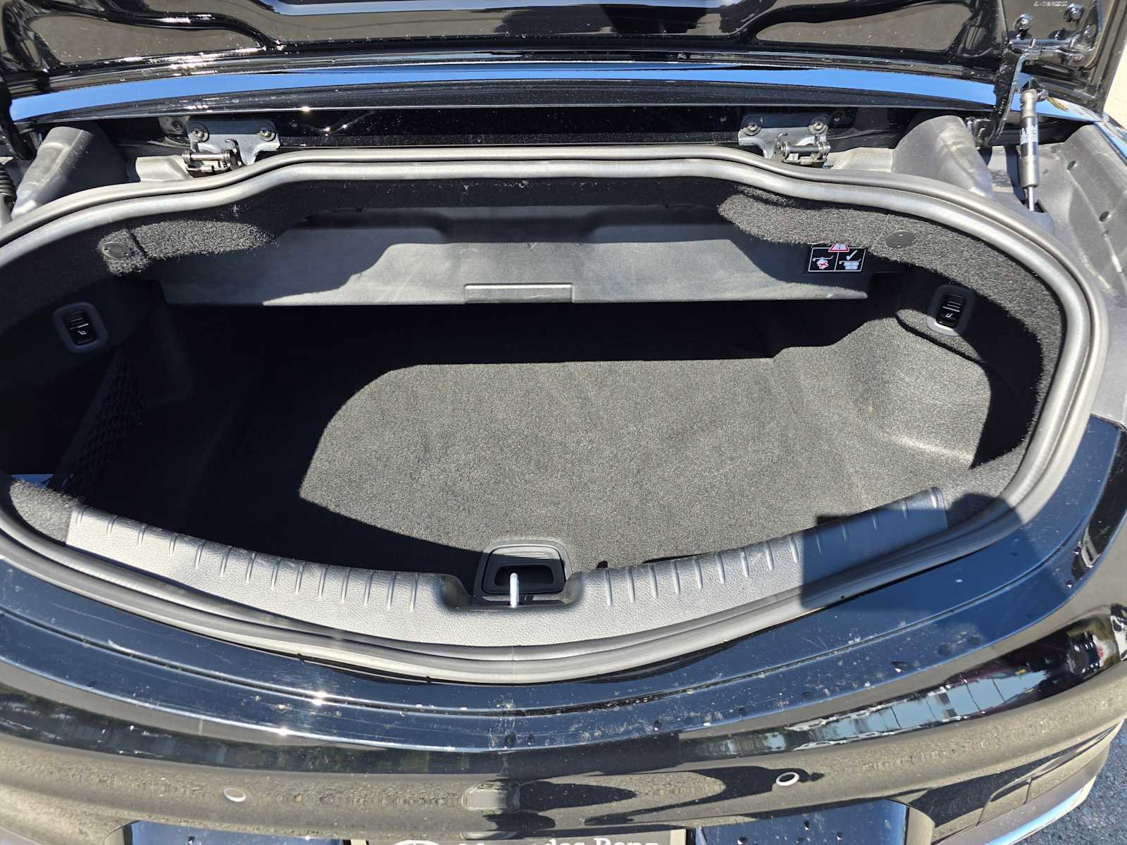 Used 2025 Mercedes-Benz CLE 300 4MATIC Cabriolet image 15