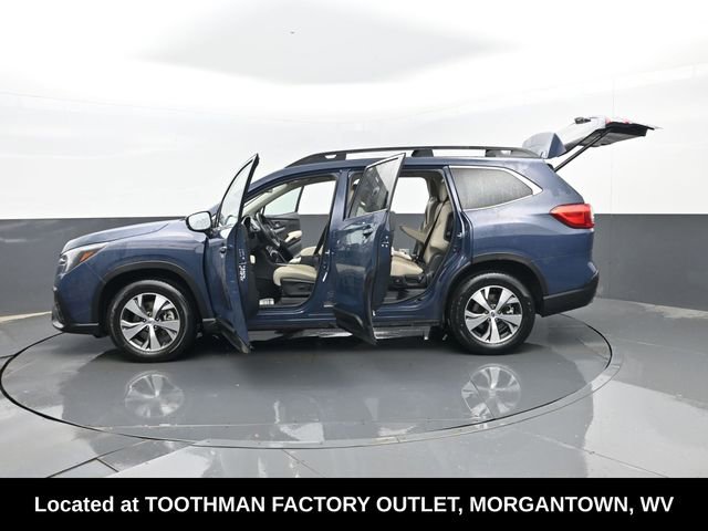 Used 2025 Subaru Ascent Premium AWD/4WD image 32