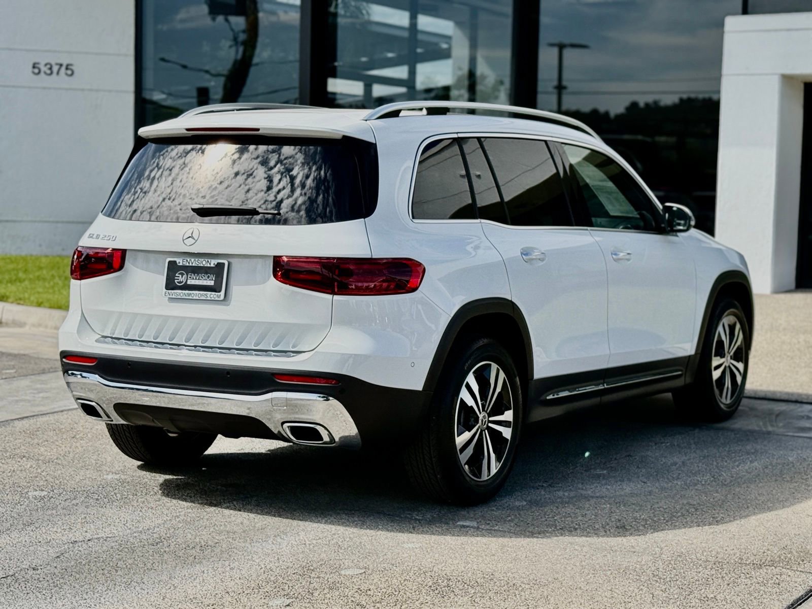 Used 2025 Mercedes-Benz GLB 250 image 16