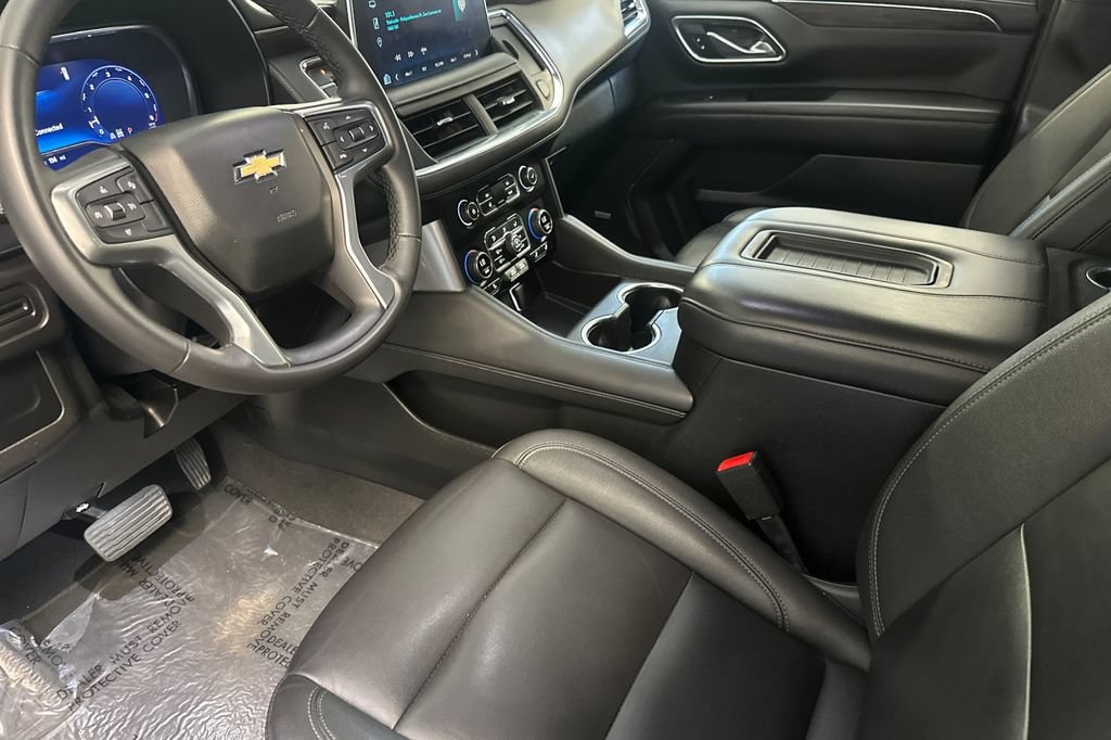 Used 2024 Chevrolet Suburban LT AWD/4WD image 10