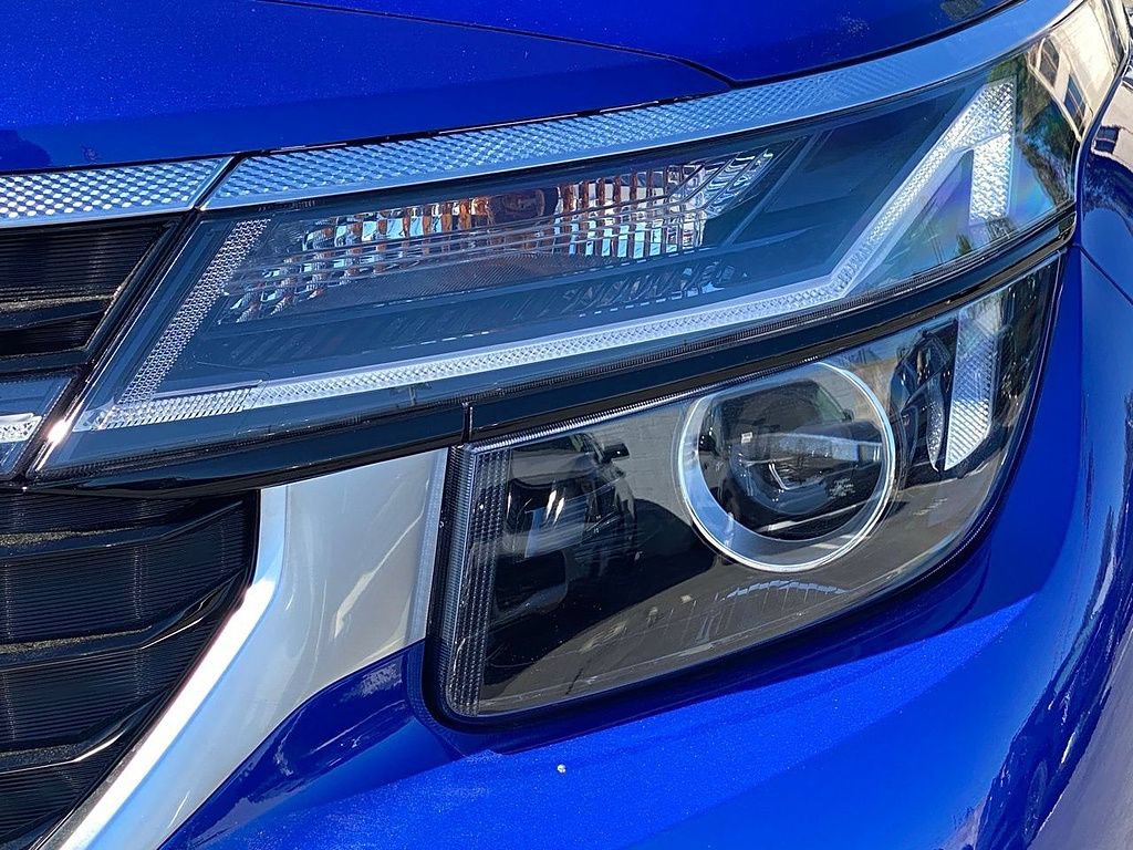 New 2026 Kia Seltos S FWD image 8