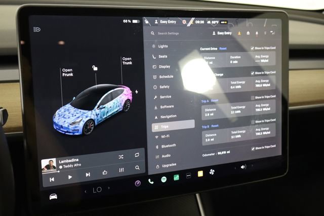 Used 2020 Tesla Model 3 Performance image 32