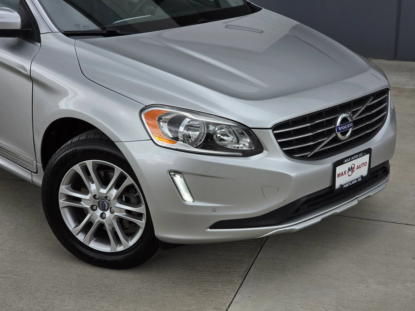 Used 2015 Volvo XC60 T5 AWD/4WD image 41