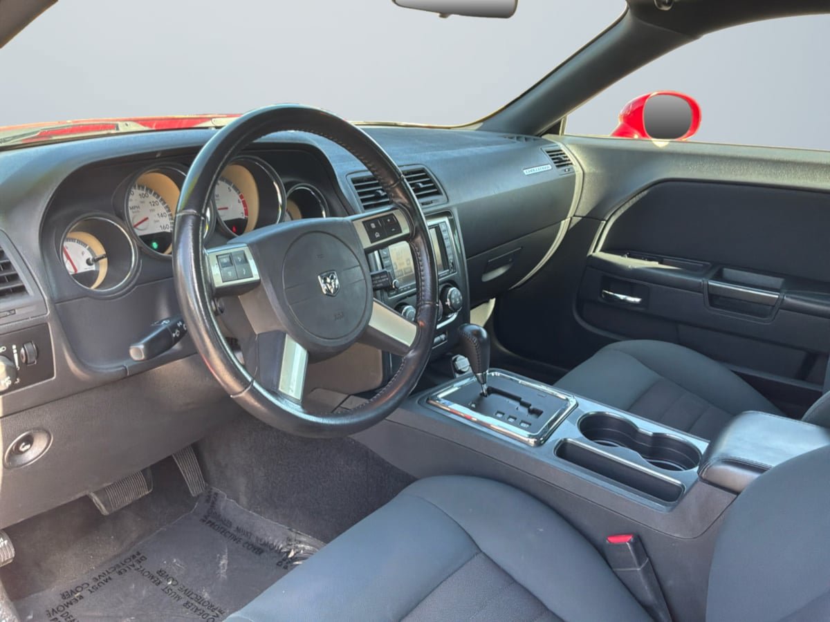 Used 2010 Dodge Challenger R/T w/ Sound Group RWD image 10