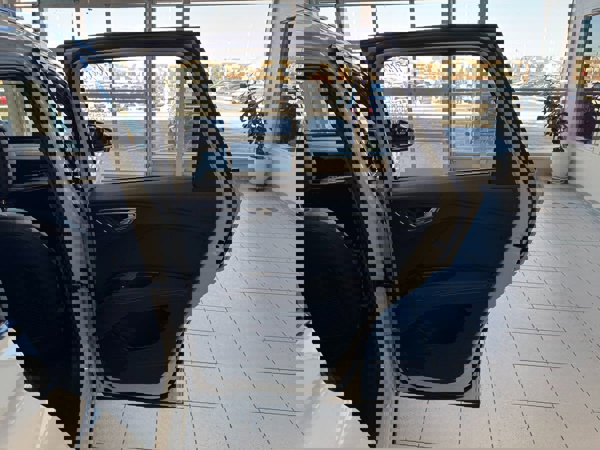 Used 2024 Audi Q4 e-tron Premium Plus w/ Premium Plus image 48