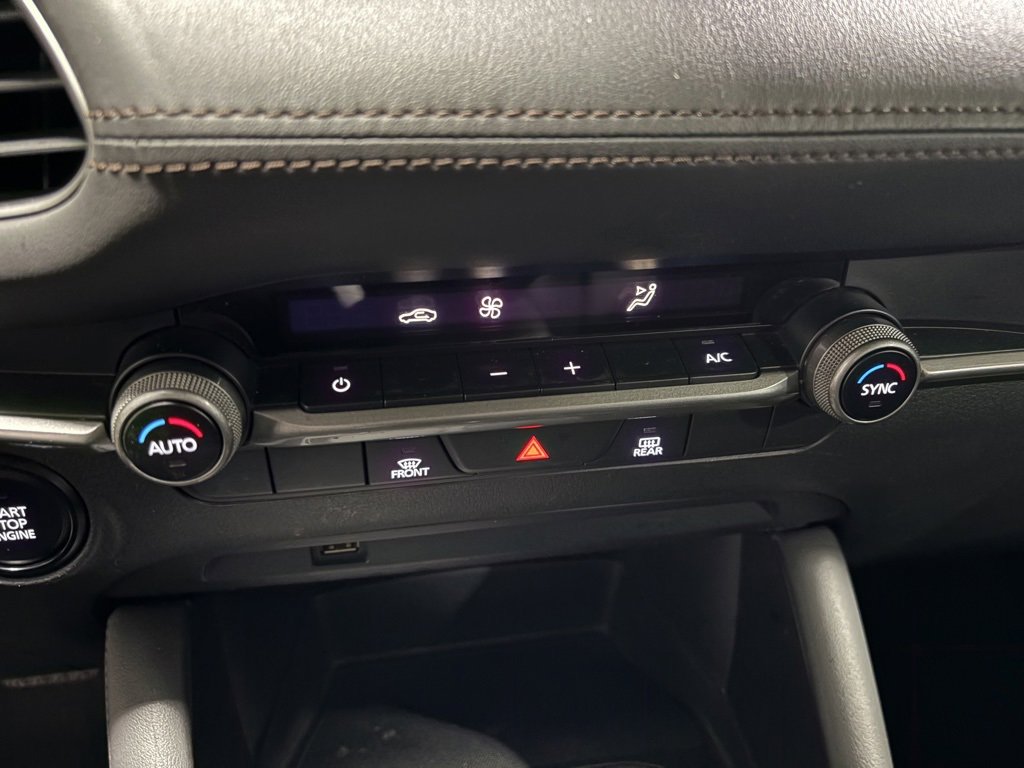 Used 2021 MAZDA MAZDA3 s image 14