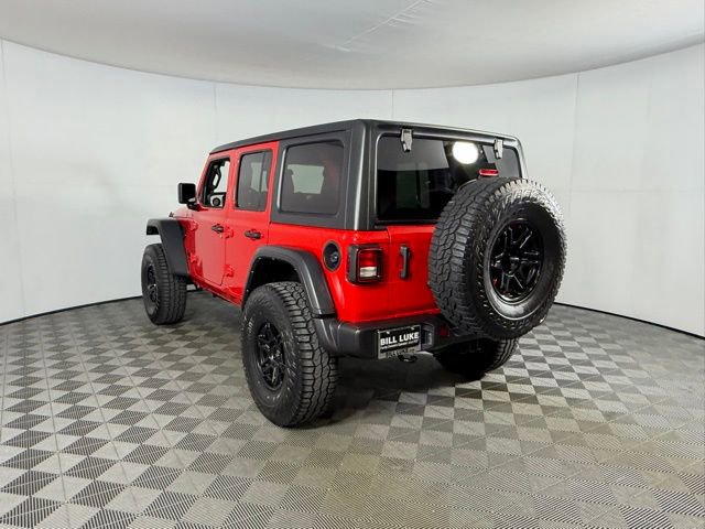 Used 2024 Jeep Wrangler Willys image 7