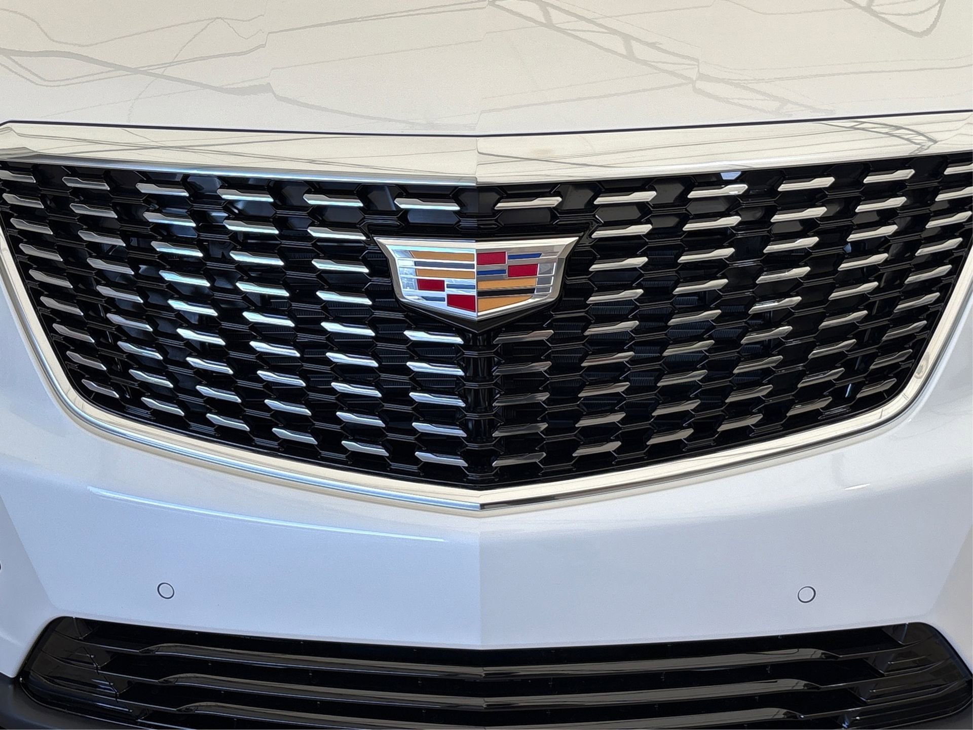 New 2025 Cadillac XT5 Luxury image 12