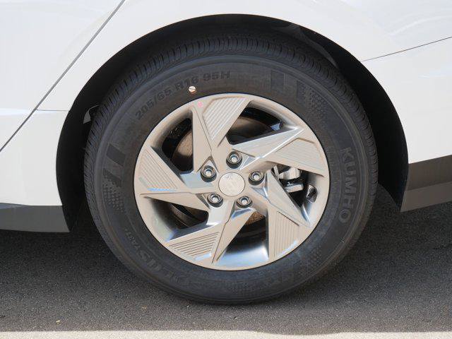 New 2026 Hyundai Sonata SE FWD image 4