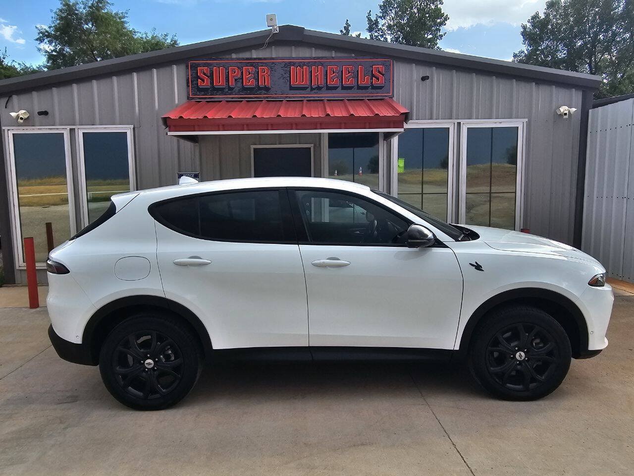 Used 2023 Dodge Hornet GT w/ Tech Pack w/o Parking AWD/4WD image 6