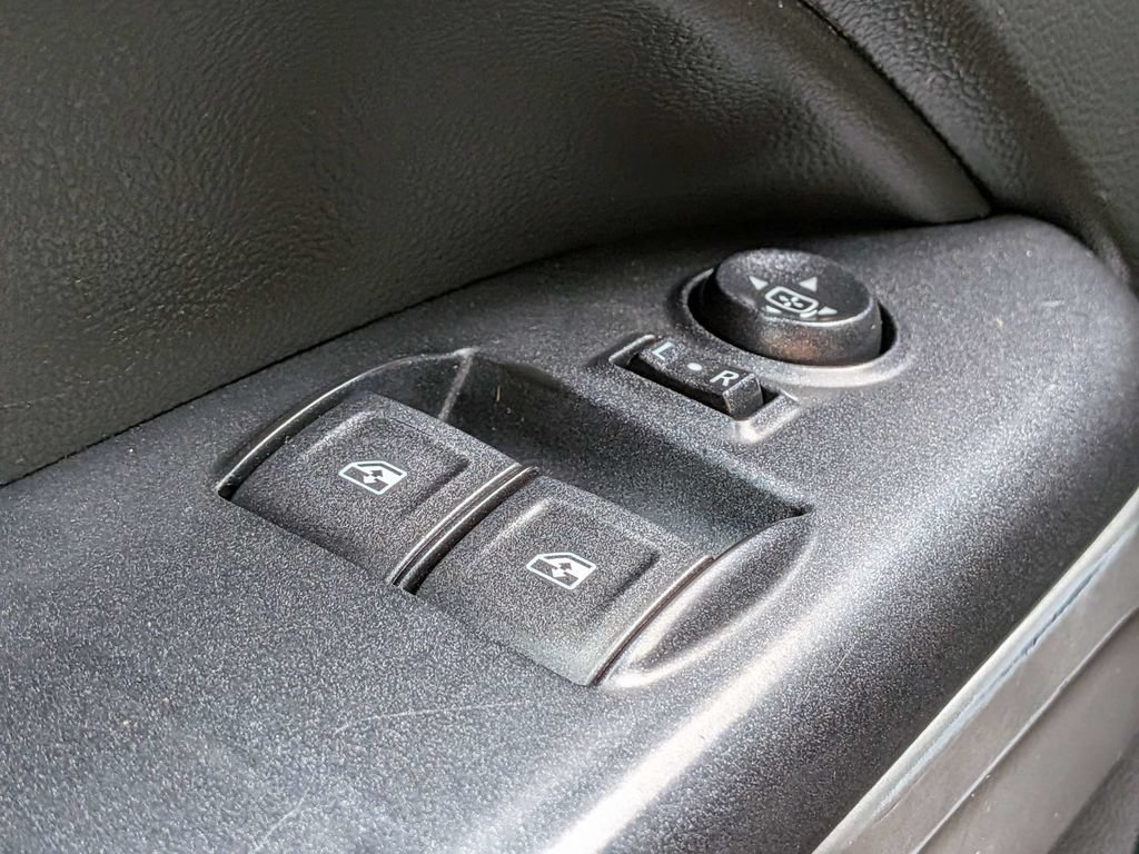 Used 2022 Chevrolet Colorado LT w/ Fleet Safety Package RWD image 22