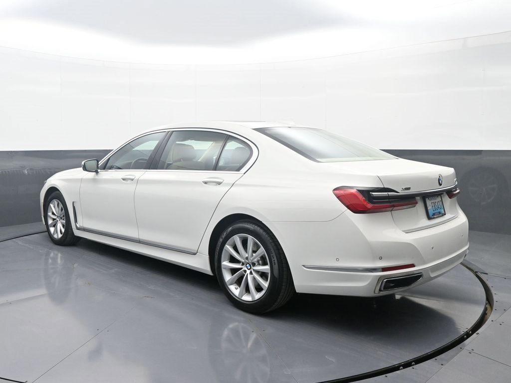 Used 2021 BMW 740i xDrive image 5