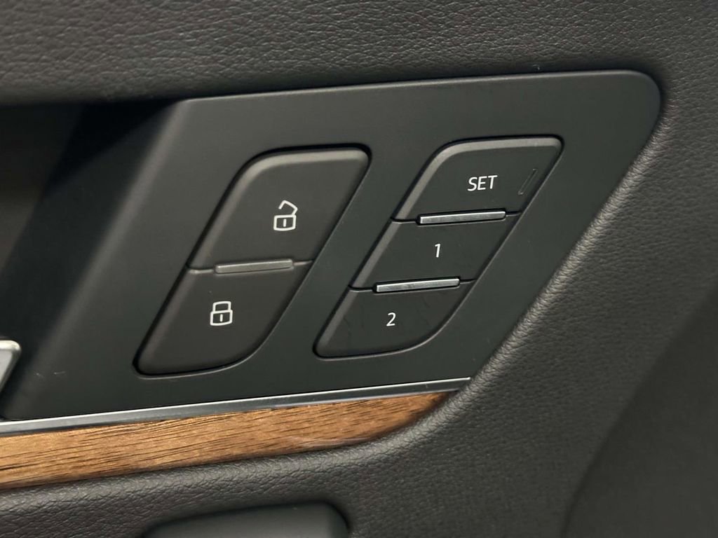 Used 2022 Audi Q5 2.0T Premium image 14