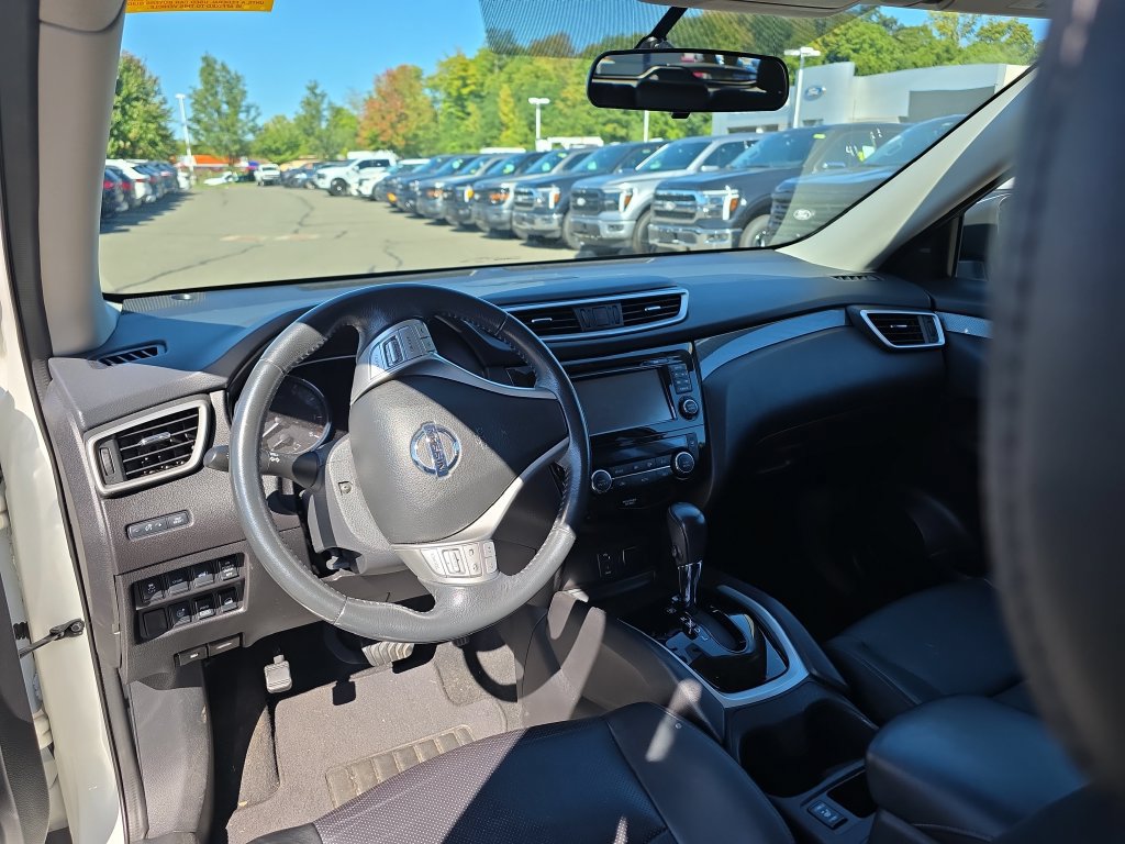 Used 2014 Nissan Rogue SL w/ SL Premium Package AWD/4WD image 19