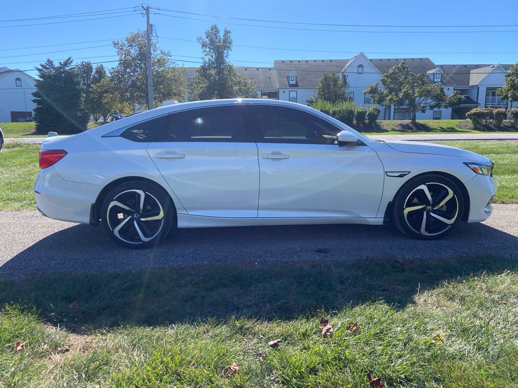 Used 2020 Honda Accord Sport image 6