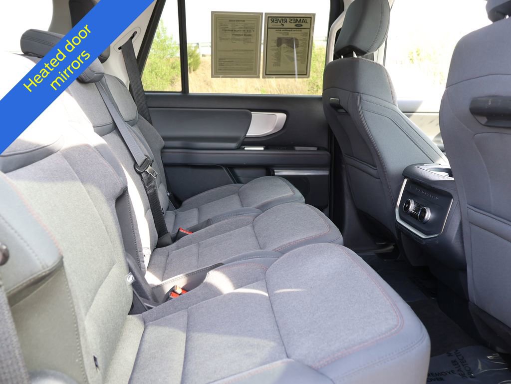 Certified 2025 Ford Expedition Active image 13