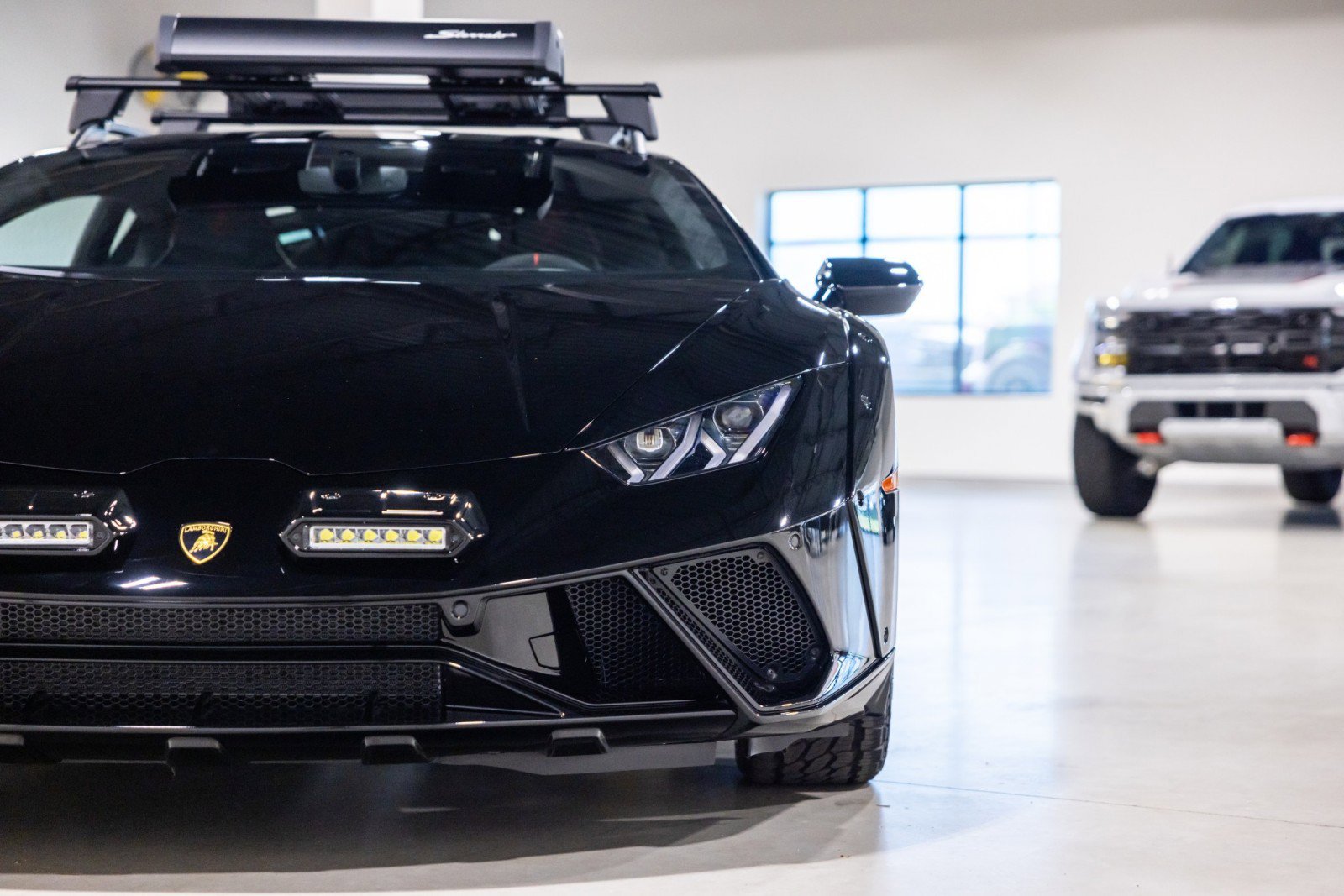 Used 2024 Lamborghini Huracan Sterrato AWD/4WD image 21