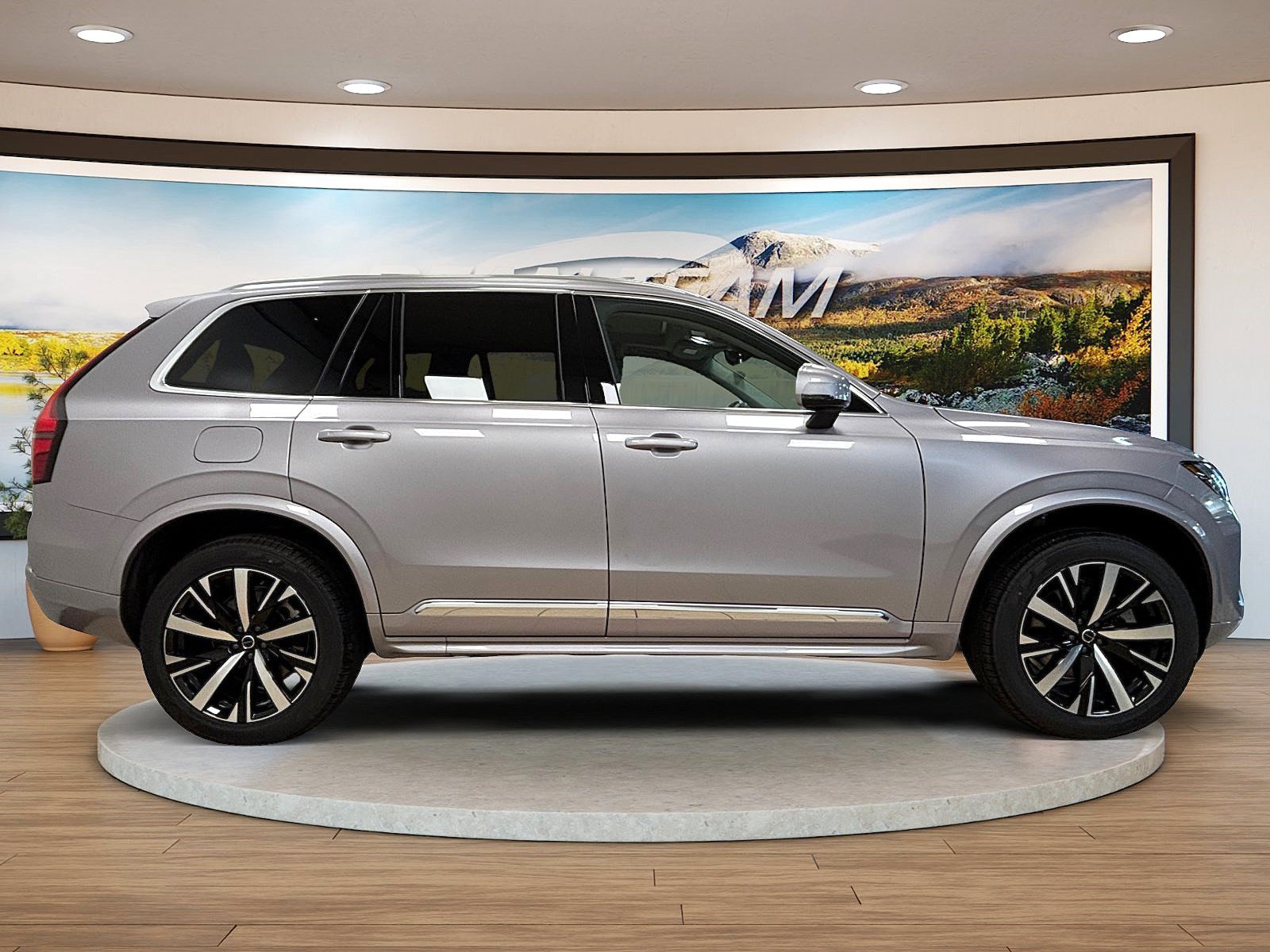 New 2026 Volvo XC90 B5 Core AWD/4WD image 11
