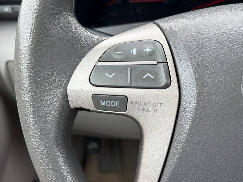 Used 2009 Toyota Camry FWD image 19